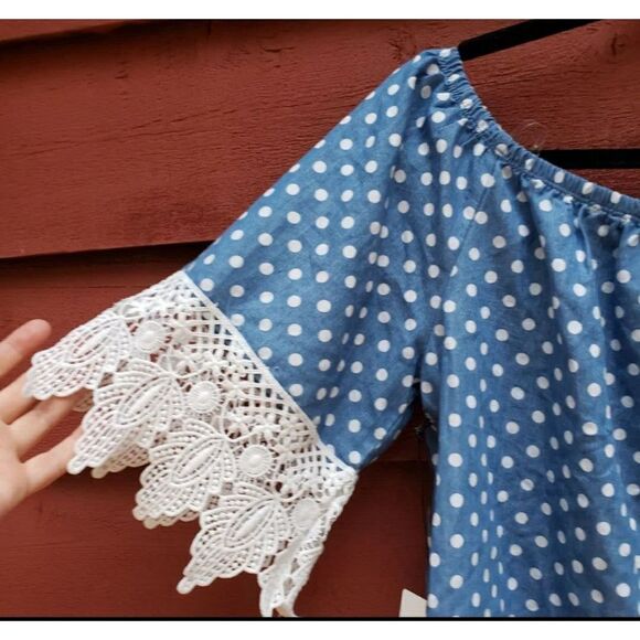 Active USA Off shoulders blue white polka dot lace trim top Large nwt - Picture 3 of 6